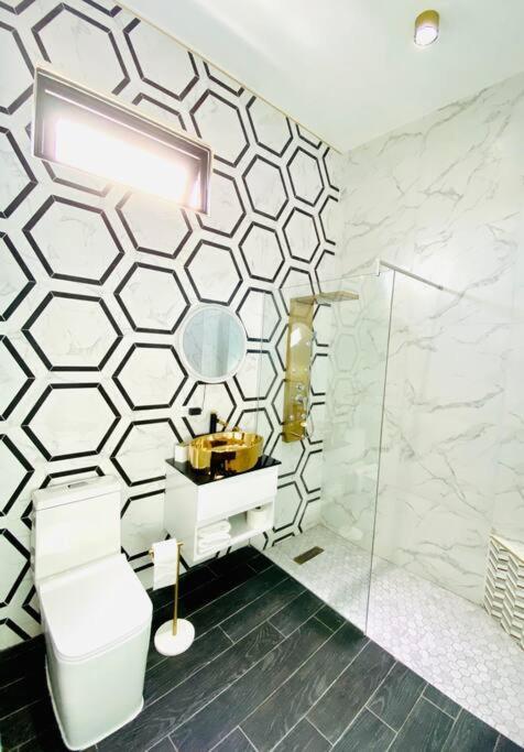 Camaceyes Pasavento - Modern Black Suite מראה חיצוני תמונה